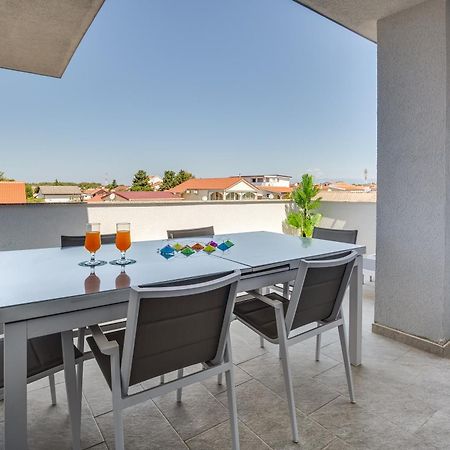 Apartmani Kastelina Vir Exterior foto