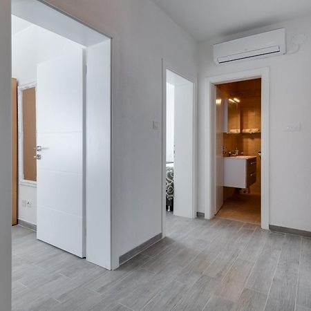 Apartmani Kastelina Vir Exterior foto