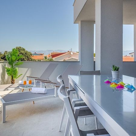 Apartmani Kastelina Vir Exterior foto
